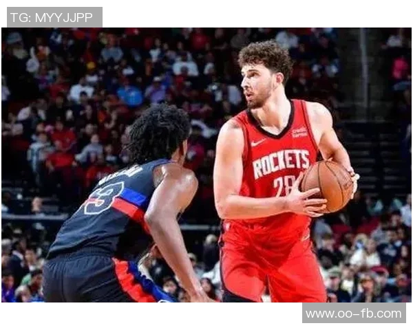 火箭队训练日常曝光杜兰特单打技艺提升申京专注低位技术磨练